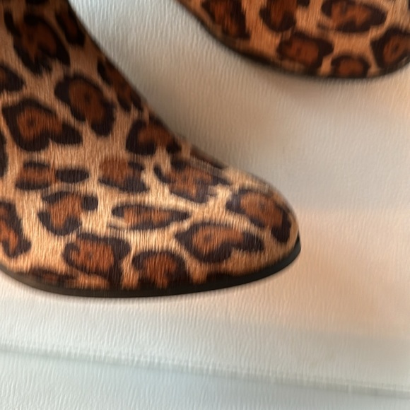 Leopard booties by style & co., new booties, size 9, side zippers, 3” heel,comfy - Picture 6 of 6